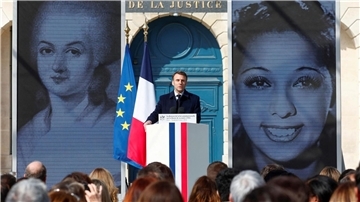 Emmanuel Macron während seiner Rede zur Verankerung des Rechts auf Abtreibung in der französischen Verfassung in Paris.