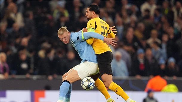 Emre Can (r) zeigte bei seinem Comeback gleich großen Einsatz.