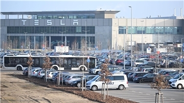 Ende Januar fuhr Tesla die Autofertigung in Grünheide wegen der Angriffe der Huthi-Miliz auf Schiffe im Roten Meer für rund zwei Wochen herunter - und nun schon wieder.