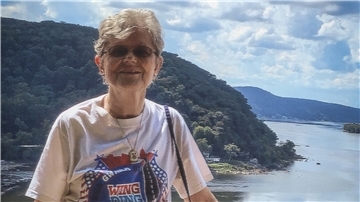 Erika Sprenkle im Chickies Rock County Park, wo man einen sehr schönen Blick über den Susquehanna-Fluss hat.