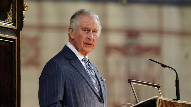 Erster Muttertag ohne die Queen: Royals teilen Bilder Erinnert mit einem Foto an seine verstorbene Mutter: König Charles.