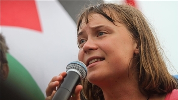 Erneut ist Greta Thunberg an Bord eines der Schiffe der Flotte. (Archivbild)