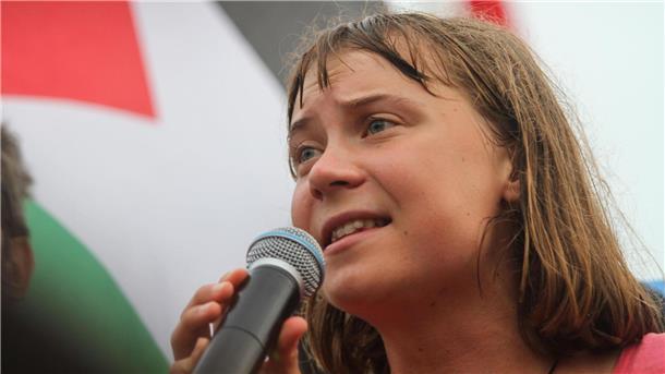 Brand auf Gaza-Schiff – widersprüchliche Angaben zur Ursache Erneut ist Greta Thunberg an Bord eines der Schiffe der Flotte. (Archivbild)