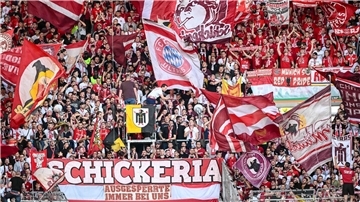 Erschwerte Anreisebedingungen für Bayern-Fans in Paris. (Archivbild)