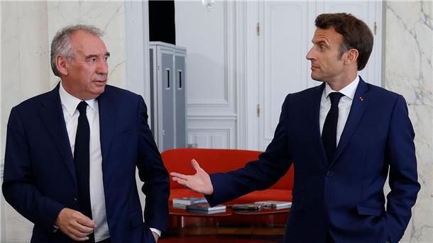 Vertrauensfrage: Sturz mit Ansage für Frankreichs Regierung? Erst im Dezember hatte Präsident Macron François Bayrou zum Premierminister ernannt - nun steht seine Regierung vor dem Aus. (Archivbild)
