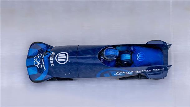 Sicherheit im Eiskanal: Boblager müht sich um Unfallschutz Erstmals ging in Winterberg der neue Allianz Safety Sled in den Eiskanal und sammelt Messdaten.