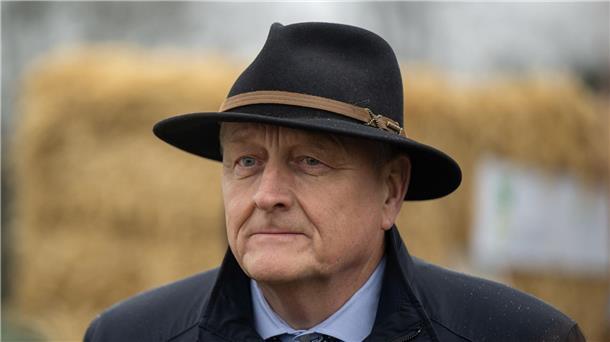 Bauernpräsident schließt weitere Proteste nicht aus Es brauche einen gesellschaftlichen Konsens, dass Lebensmittel keine Selbstverständlichkeit sind und ihren Wert haben, findet Rukwied.
