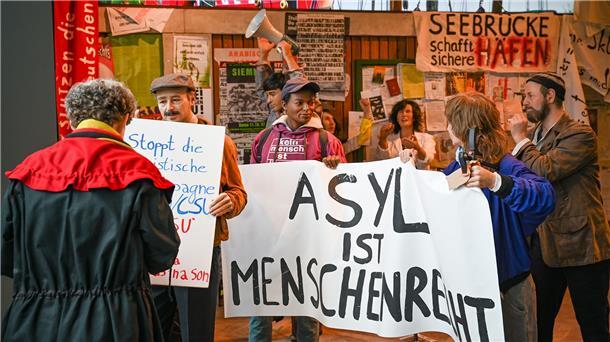 Es geht um unsere Demokratie: Das Deutsche Auswandererhaus in Bremerhaven besetzt ein gesellschaftliches Thema, das in seiner Relevanz steigen wird, sagt Wissenschaftssenatorin Dr. Claudia Schilling.