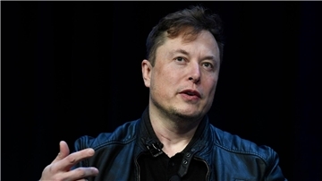 „Es gibt noch keine vollständige Strategie“, sagt Tesla-Chef Elon Musk über die Planung für Werbung.
