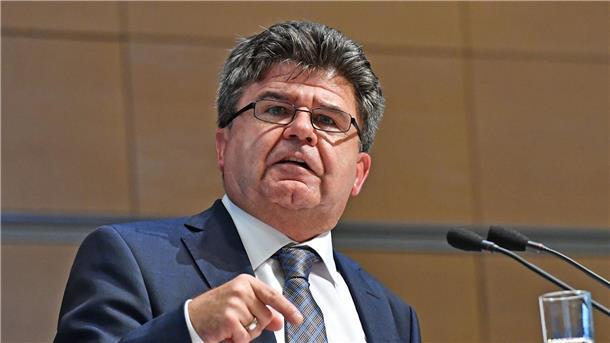 „Es hilft uns nicht weiter, wenn wir immer nur davon reden, dass wir mit der AfD nicht reden“: Michael Brychcy.