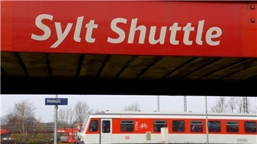 Es kann auf der Strecke nach Sylt noch mehrere Tage zu Verzögerungen kommen. (Archivbild)