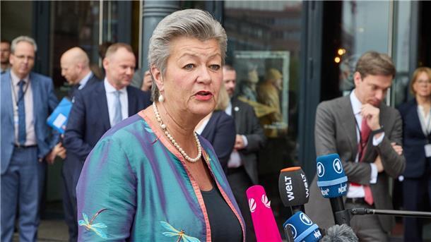 Ministertreffen zu organisierter Drogenkriminalität EU-Kommissarin Ylva Johansson beim Ministertreffen der Koalition europäischer Staaten gegen schwere und organisierte Kriminalität in Hamburg.