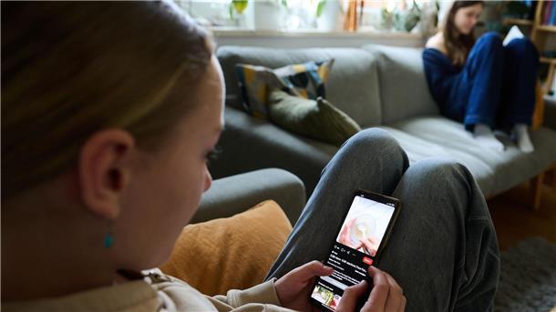 EU-Staaten für Mindestalter in sozialen Netzen EU-Kommissionspräsidentin Ursula von der Leyen hatte der Debatte mit ihrer Forderung nach einer Altersgrenze in den sozialen Medien zuletzt neuen Auftrieb gegeben. (Symbolbild)