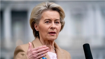 EU-Kommissionspräsidentin Ursula von der Leyen und US-Präsident Joe Biden wollen verstärkte Schritte gegen Unterstützer Russlands unternehmen.