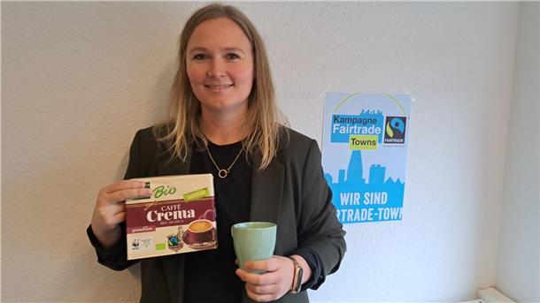 Fairtrade-Gemeinde: Die neue Beverstedter Pressesprecherin Sarah von Salzen mit fair gehandeltem Kaffee. 