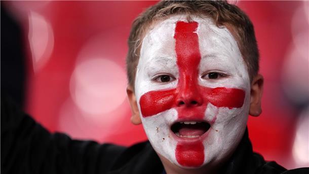 Keine Stimmung in Wembley - Tuchel kritisiert englische Fans Farbe bekennen. Das wünscht sich Tuchel vom englischen Anhang.