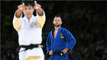 Fassungslos: Igor Wandtke (r.) nach dem verlorenen Bronze-Kampf gegen Südkorea.