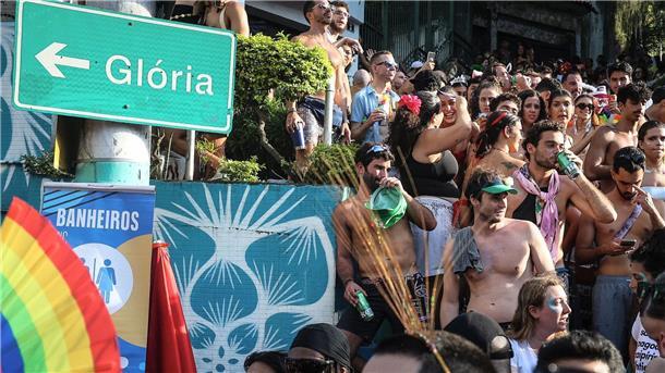 Karnevalsauftakt in Rio: Umzüge im Sambodrom starten Feiernde aus der ganzen Welt zieht es zum Karneval in Rio.