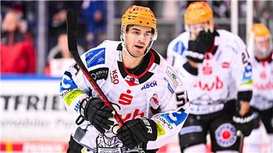 Felix Scheel freute sich über drei Treffer bei den Iserlohn Roosters.