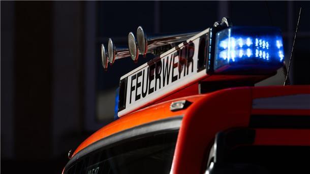 Bei Brand in Frankenthaler Klinik sterben zwei Frauen Feuerwehr und Polizei sind mit einem Großaufgebot vor Ort in Frankenthal.