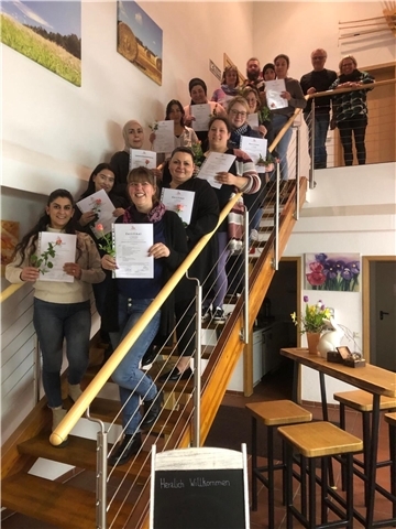 Fit für die Arbeit an Grundschulen: Diese 15 Leute haben gerade den Kursus für pädagogische Mitarbeiter und Mitarbeiterinnen abgeschlossen. Der neue Kursus beginnt am 4. April. 