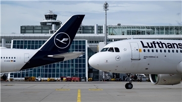 Flugzeuge der Lufthansa in München.