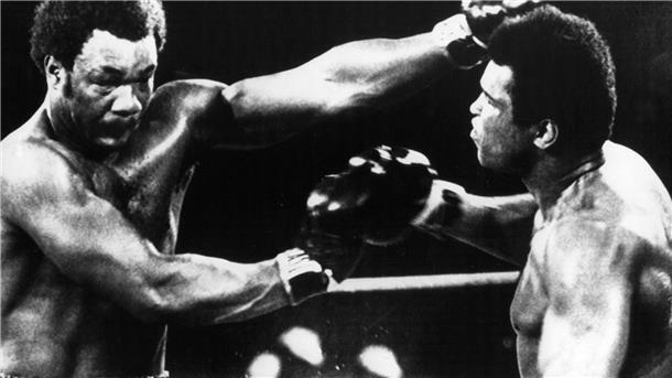 Alis berühmtester Gegner: Box-Legende Foreman ist tot Foremans berühmtester Kampf endete in einer krachenden Niederlage. (Archivbild)