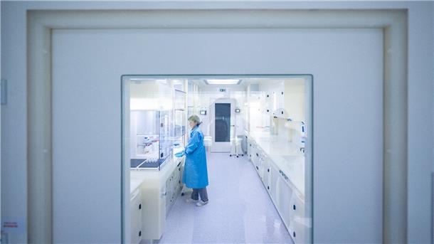 „Da ist die Hölle los“ - Wissenschaftler stehen im Shitstorm Forschende aus allen Fachrichtungen sind von Anfeindungen betroffen.