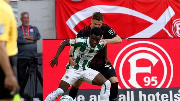 Düsseldorf besiegt Münster und schöpft Aufstiegshoffnung Fortuna Düsseldorf und Preußen Münster lieferten sich ein umkämpftes Spiel.