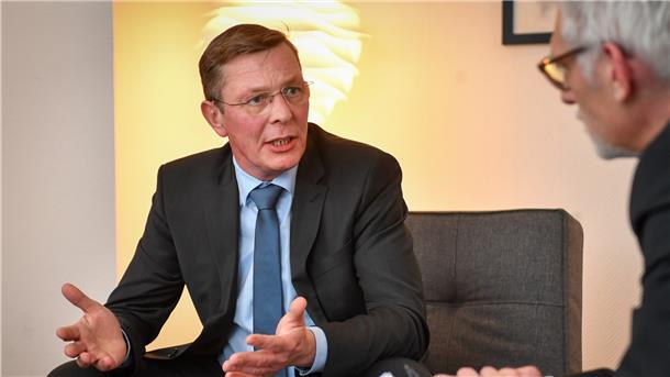Frank Imhoff - Präsident der Bremischen Bürgerschaft - im Interview im Medienhaus in der Hafenstraße.