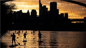 Frankfurt ist von einem Reisemagazin zu einem der „Best Places to Go“ gekürt worden. (Archivbild)