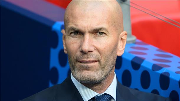 Zidane bringt sich als Deschamps-Nachfolger ins Gespräch Frankreichs neuer Nationalcoach? Zinédine Zidane ist zumindest nicht abgeneigt. (Archivbild)