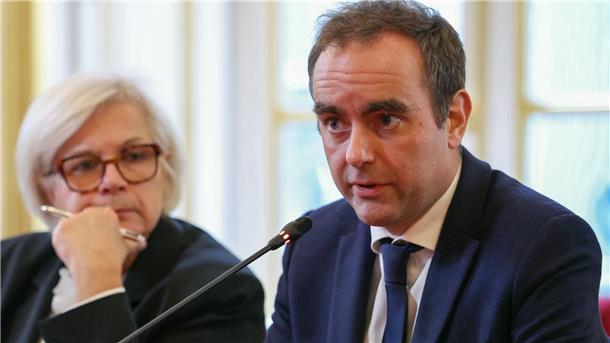 Frankreichs neue Regierung kämpft um Sparhaushalt Frankreichs Premier hat die neue Regierung zur Überwindung der politischen Krise im Land aufgerufen.