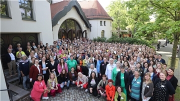Die Teilnehmerinnen der Bundeskonferenz in Leipzig.