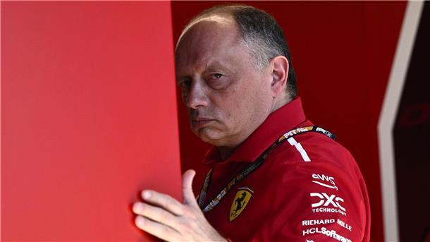 Hamilton stänkert: „Macht doch eine Teepause“ Frederic Vasseur steht bei Ferrari unter Druck.