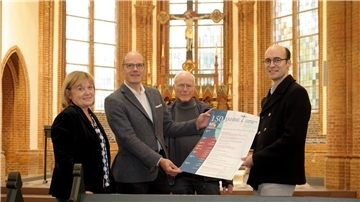 Freuen sich auf die Veranstaltungen (von links): Susanne Wendorf-von Blumröder, Lars C. Langhorst, Klaus Fischer und Malte Plath. Foto: Masorat