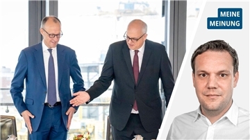 Friedrich Merz (CDU) und Andreas Bovenschulte (SPD) beim Antrittsbesuch des Kanzlers in der Seestadt Bremerhaven. 