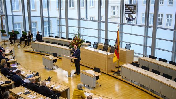 Fritz Felgentreu: Schwarz-Rot-Gold steht für die wehrhafte Demokratie.