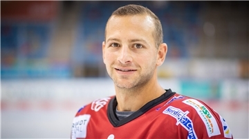 Fünf Jahre ist Alex Friesen bereits bei den Fischtown Pinguins - zwei weitere Spielzeiten werden hinzukommen.