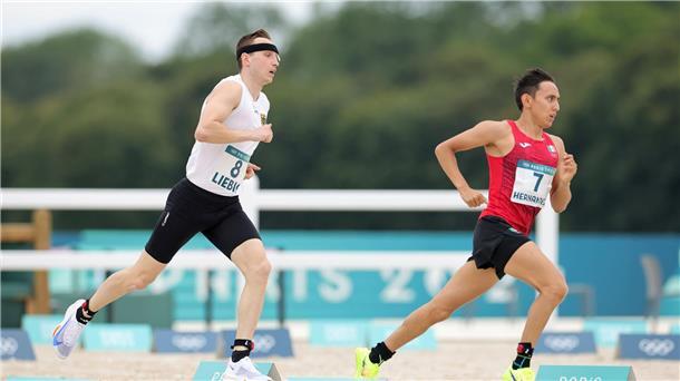 Fünfkämpfer Fabian Liebig (links) erreicht das Olympia-Finale. 
