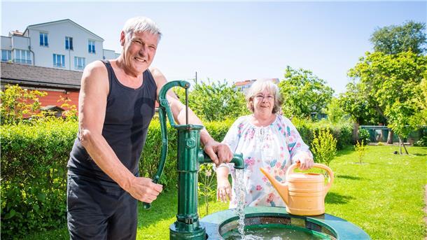 Kleingartenidylle während Corona gefragt Für das Ehepaar Regine und Peter Masteit ist ihre Gartenparzelle im Kleingartenverein Geesthelle während der Corona-Pandemie der beste Ort