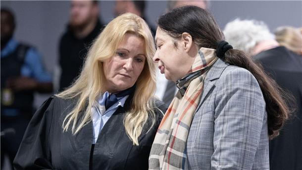 Für das Ressort Justiz hätte laut der Anklage die ehemalige Berliner Richterin und frühere AfD-Bundestagsabgeordnete Birgit Malsack-Winkemann (r) zuständig sein sollen.