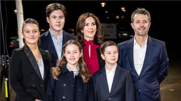 So feiern Royals Weihnachten Für die dänischen Thronfolger Kronprinz Frederik und seine Frau Kronprinzessin Mary und ihre vier Kinder geht es über die Feiertage nach Australien.