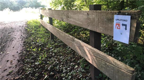Fußgängerbrücke bleibt gesperrt Für die Wanderer auf dem Nordpfad Vörder See - Osteland wurde eine Umleitung ausgeschildert.
