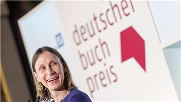 Für „Hey guten Morgen, wie geht es dir?“ ist die Leipziger Autorin Martina Hefter mit dem Deutschen Buchpreis ausgezeichnet worden.