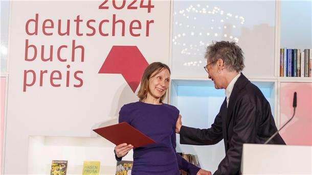 Für „Hey guten Morgen, wie geht es dir?“ ist die Leipziger Autorin Martina Hefter mit dem Deutschen Buchpreis ausgezeichnet worden.