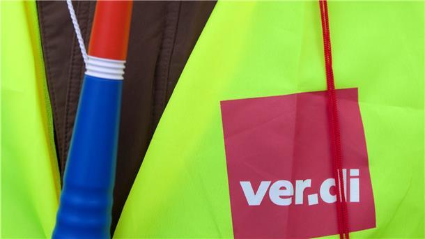 Hafenarbeiter attackieren Verdi Für Proteste ist eigentlich die Gewerkschaft Verdi zuständig. Nun richtet sich der Unmut der Hafenarbeiter in Form einer Online-Petition gegen die Gewerkschaft.
