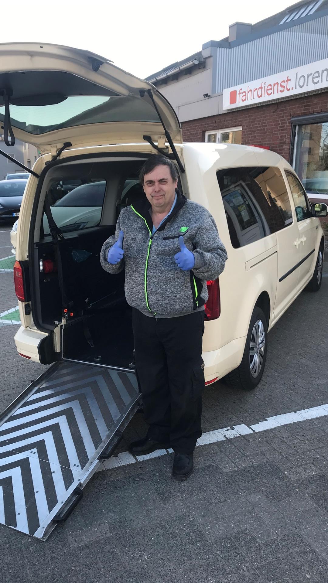 Für Taxifahrer wie Peter Schmidt vom Fahrdienst Lorenz haben Krankentransporte jetzt Priorität.