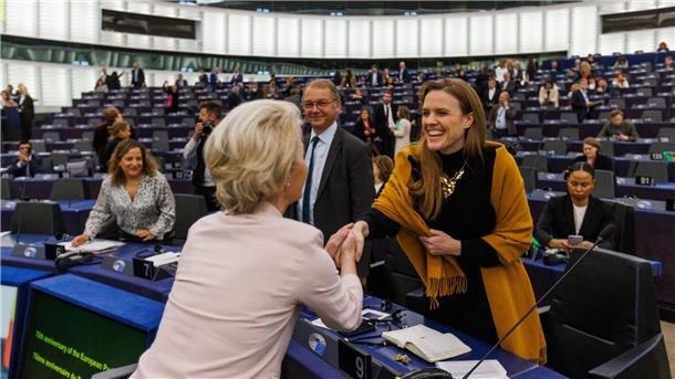 Für Terry Reintke (r) sei es entscheidend, dass die Umwelt- und Klimapolitik der EU fortgesetzt und ausgeweitet werde.