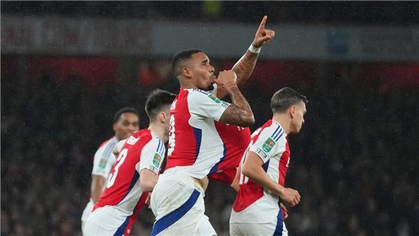 Arsenal und Liverpool stehen im Ligapokal-Halbfinale Gabriel Jesus führte den FC Arsenal mit einem Hattrick ins Halbfinale des Ligapokals.